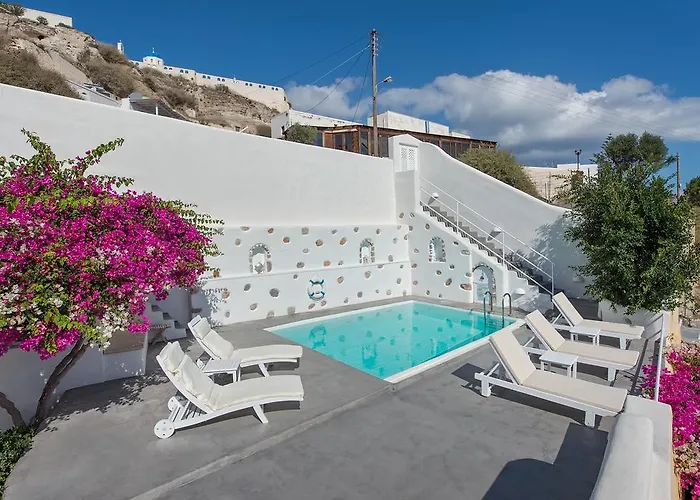White Cave Private Villa