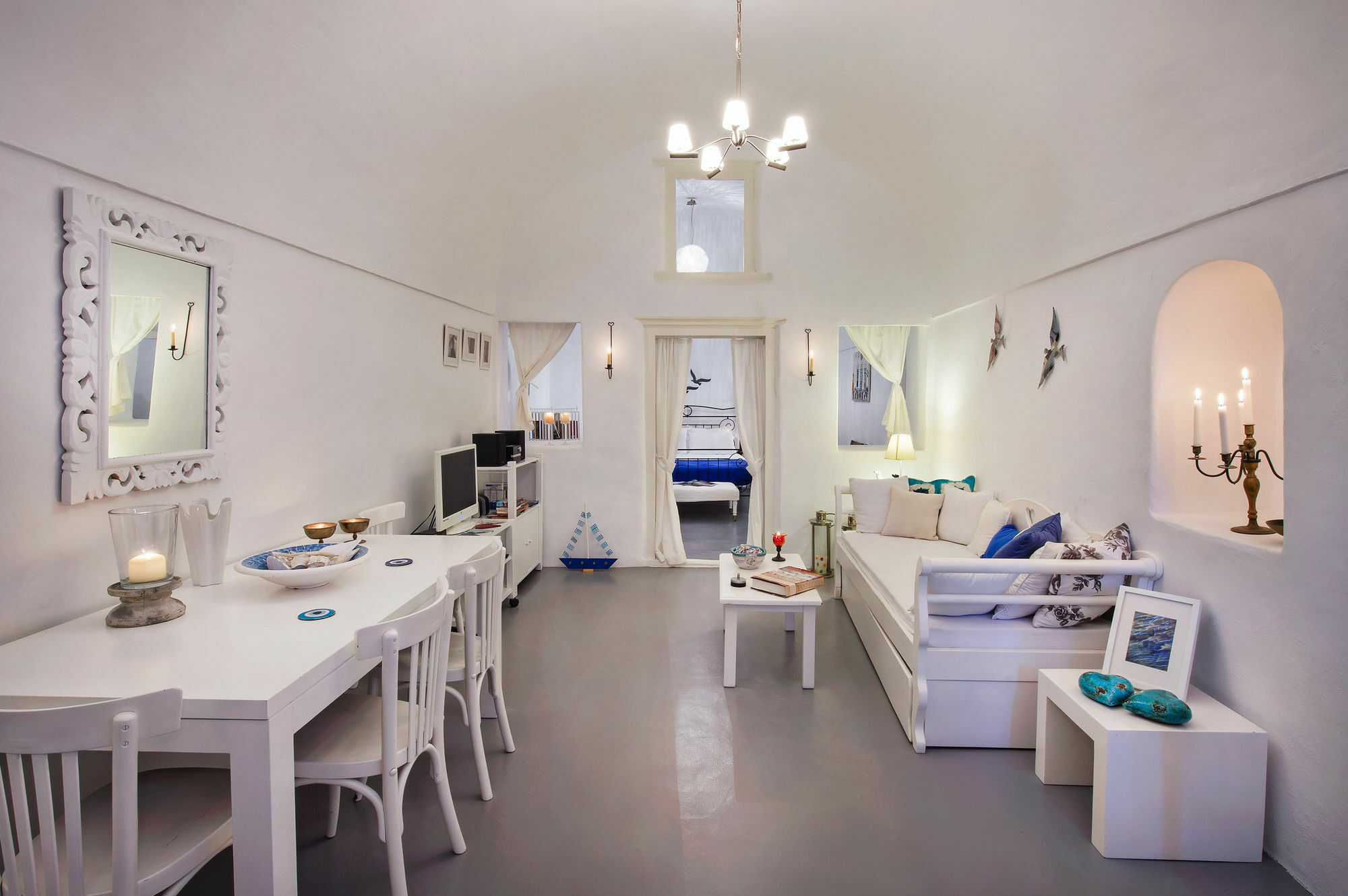 Holiday home White Cave Private Pyrgos Kallistis